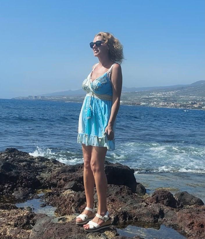 Chica busca chico en Tenerife: 