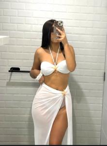 637788697: Chica busca chico en Sevilla