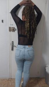 631969461: Chica busca chico en Barcelona