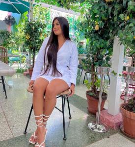 743048721: Chica busca chico en Granada