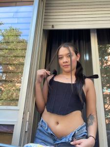 617492072: Chica busca chico en Barcelona