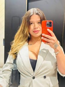 663997909: Chica busca chico en La Coruña