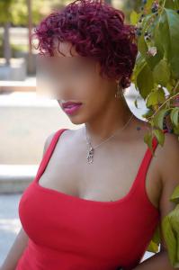 658033436: Chica busca chico en Sevilla