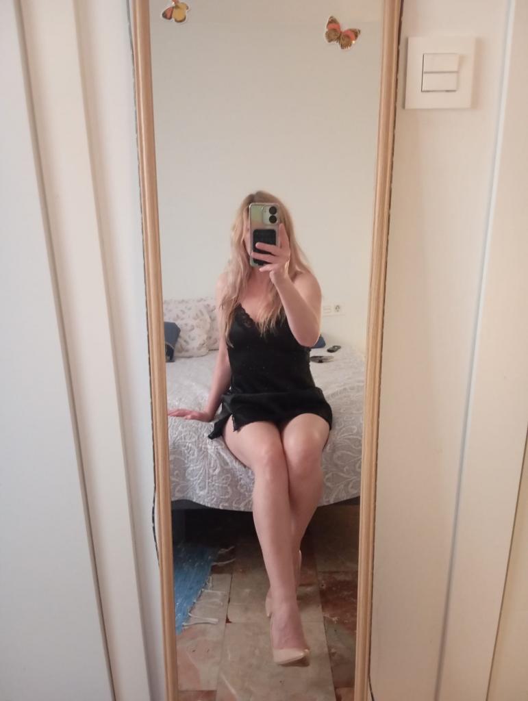 624940899: Chica busca chico en Granada