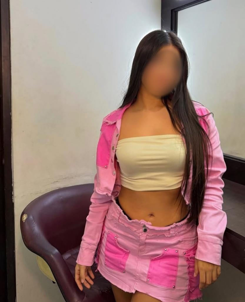 631353138: Chica busca chico en La Coruña