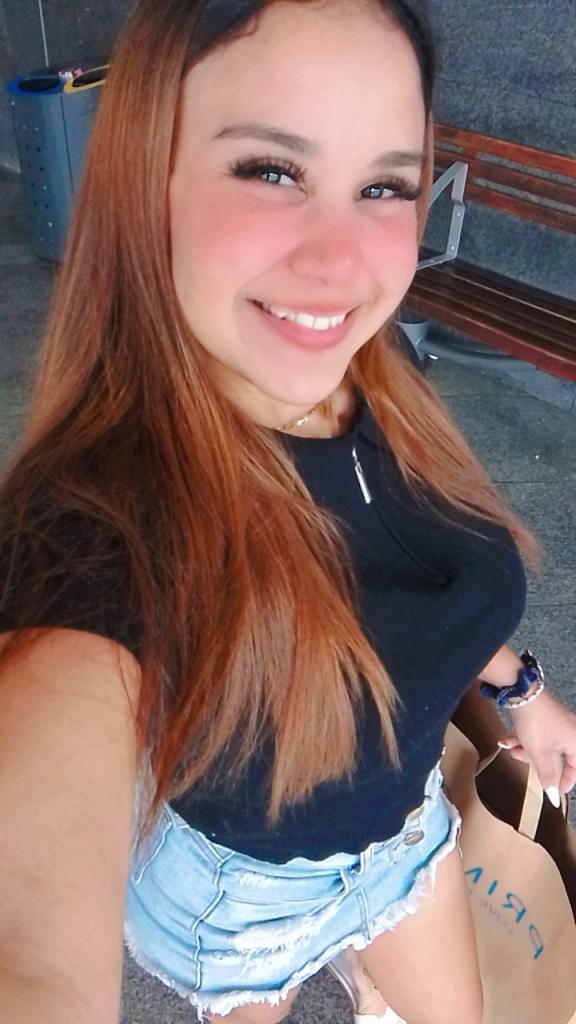 Chica busca chico en Tenerife: 