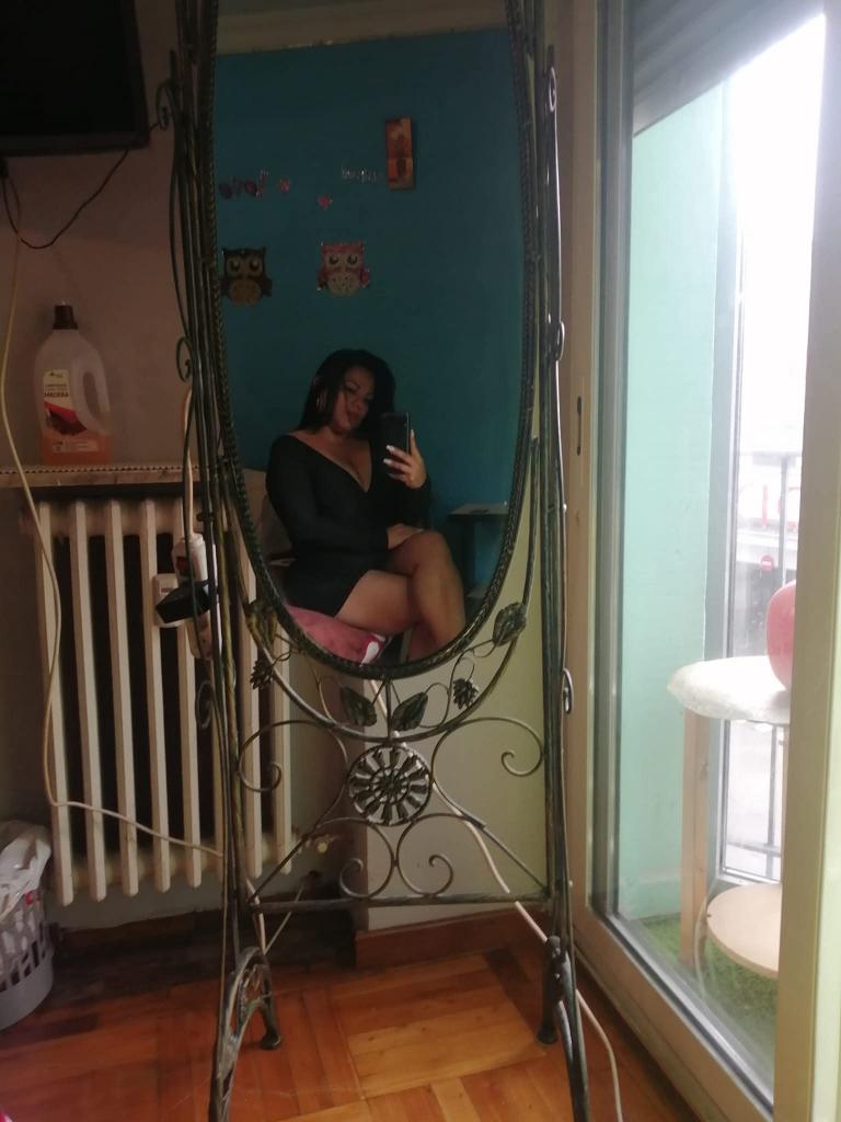 Chica busca chico en Las Palmas: Chica busca chico