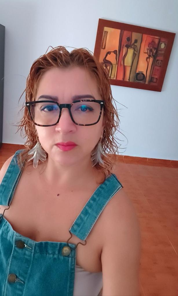 642993494: Chica busca chico en Pontevedra