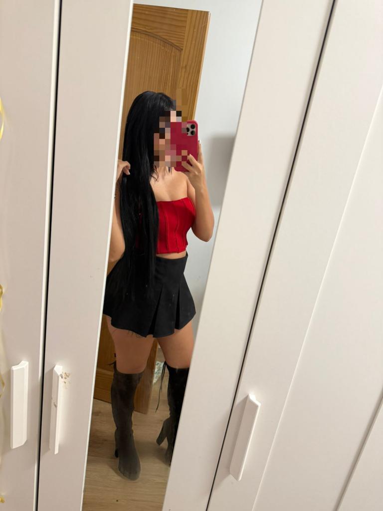 632037316: Chica busca chico en Sevilla