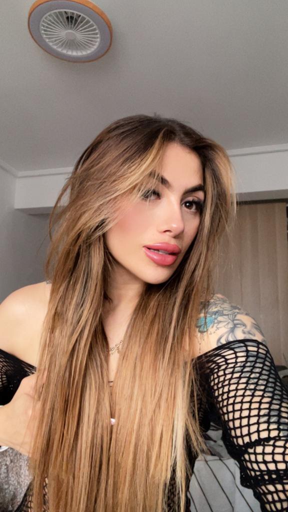 614192525: Chica busca chico en Ibiza