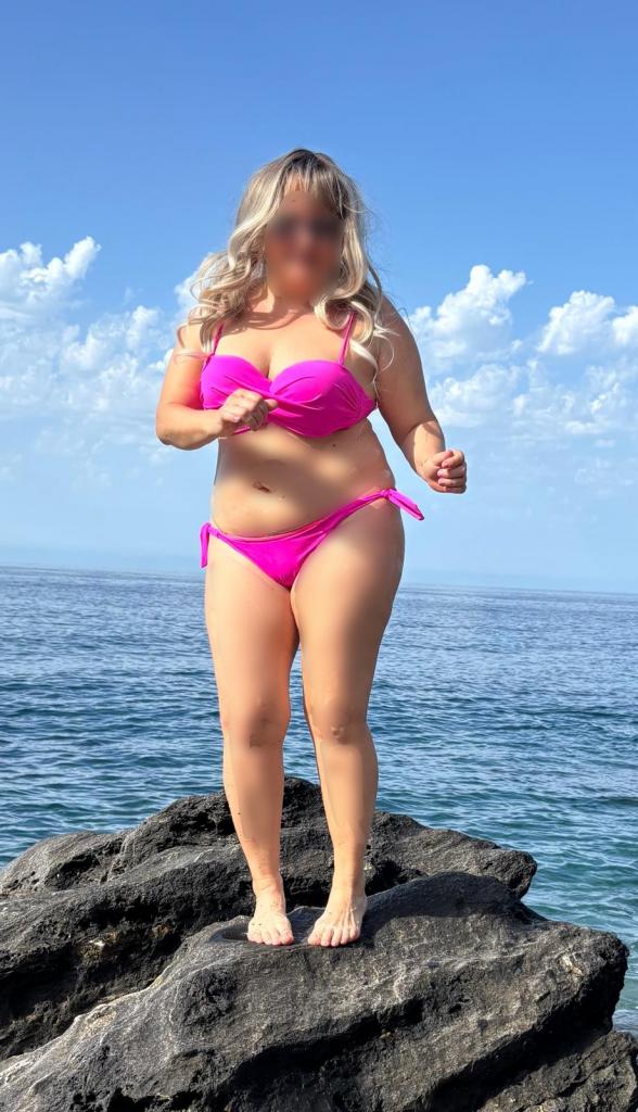 Chica busca chico en Almería: 