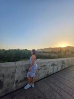 631255398: Chica busca chico en Málaga