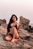 687721957: Chica busca chico en Ibiza