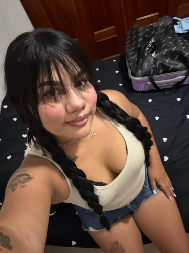 Chica busca chico en Málaga: Chica busca chico