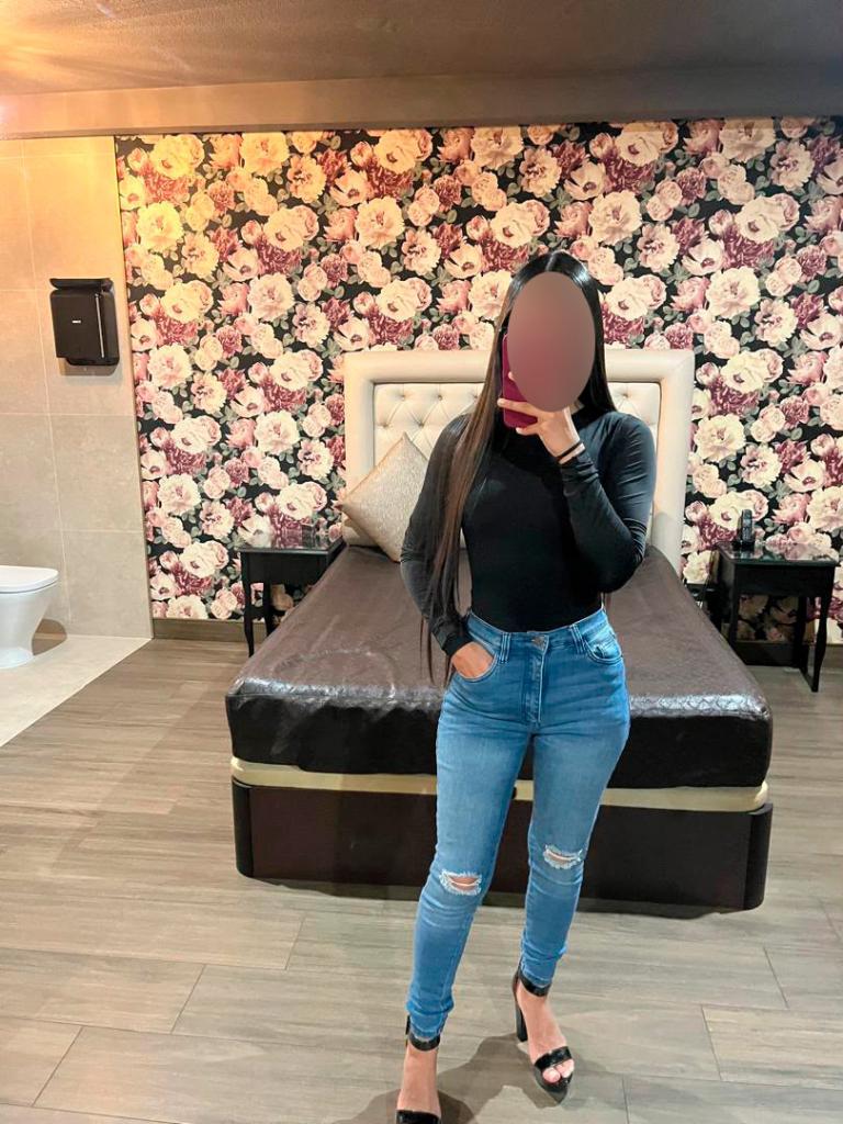 Chica busca chico en Las Palmas: Chica busca chico