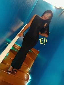 611223413: Chica busca chico en Barcelona