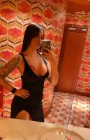 631502840: Chica busca chico en Madrid