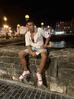 653327271: Chico busca chica en Madrid