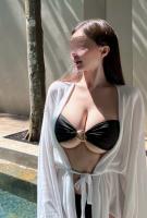 637780775: Chica busca chico en Barcelona