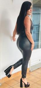 613761366: Chica busca chico en Madrid