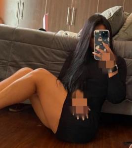 623556149: Chica busca chico en Madrid