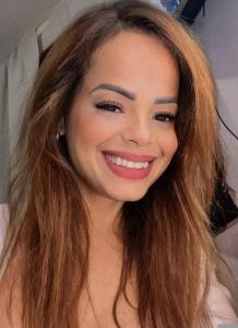 613836556: Chica busca chico en Navarra