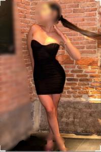 688394537: Chica busca chico en Madrid