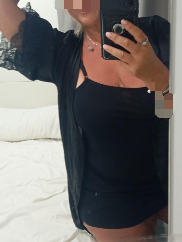 Chica busca chico en Cádiz: 