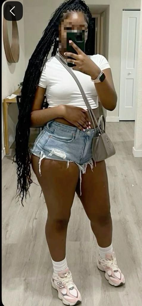 Chica busca chico en Almería: 
