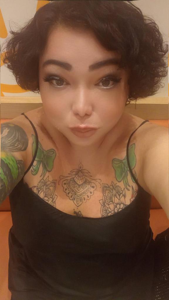 664689098: Travesti en Pontevedra