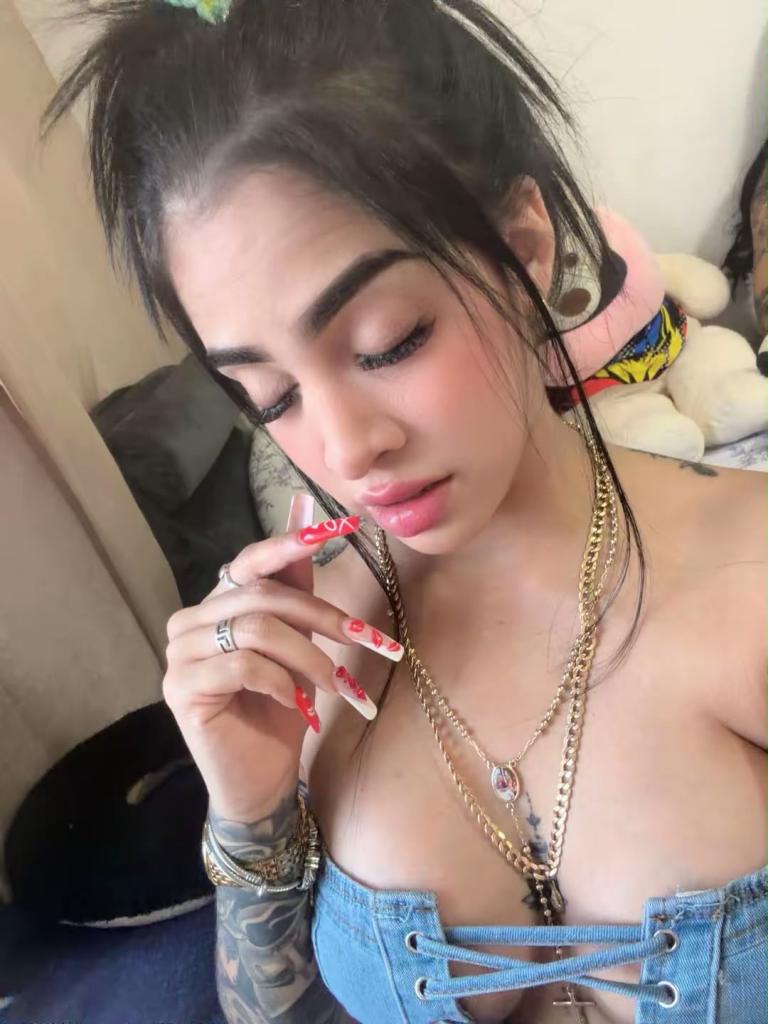 607593750: Chica busca chico en Jaén