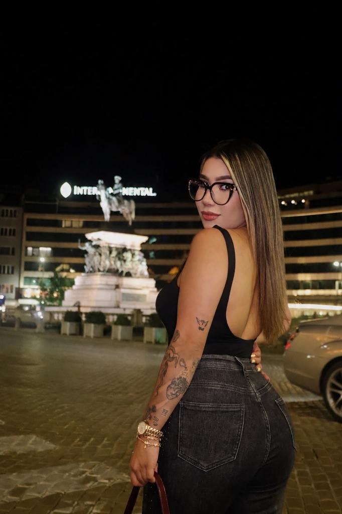 653168930: Chica busca chico en Alicante