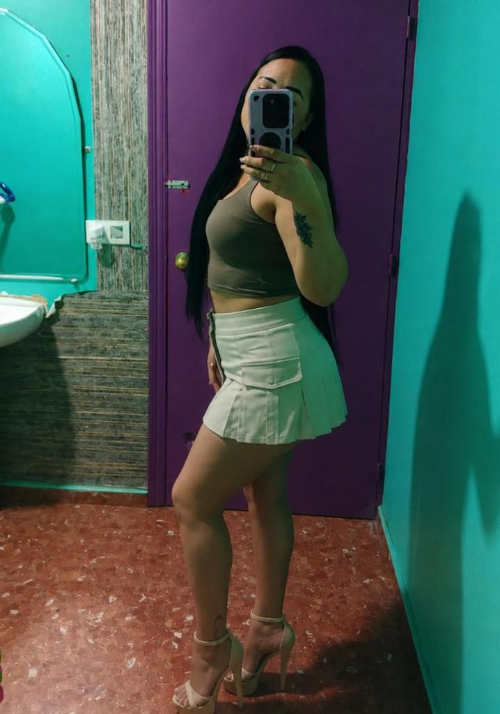 Chica busca chico en Cádiz: 