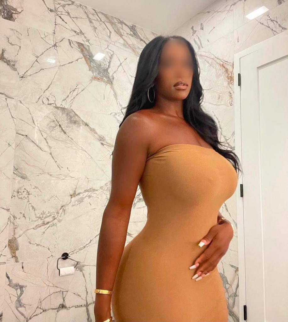 664624794: Chica busca chico en Alicante