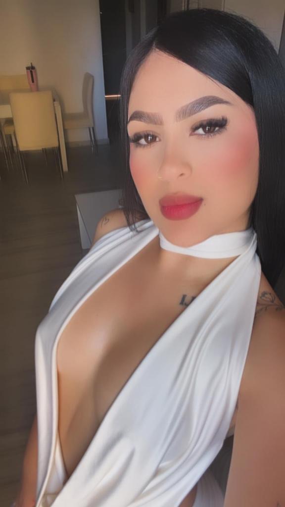 Chica busca chico en Cádiz: 