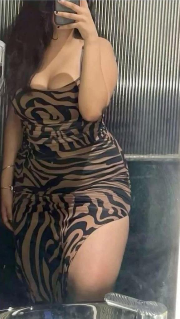 643635377: Chica busca chico en Lugo