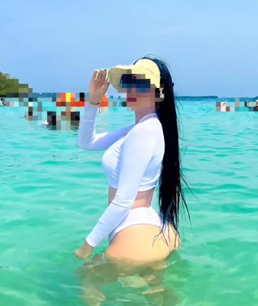 Chica busca chico en Alicante: Chica busca chico