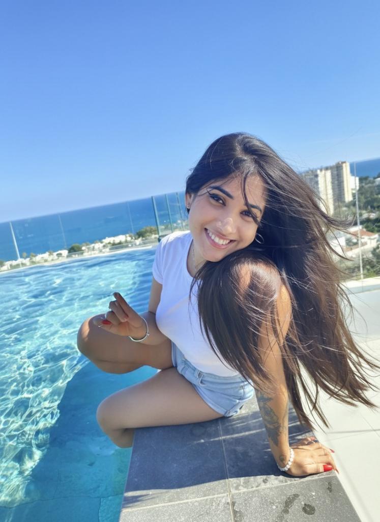Chica busca chico en Granada: Chica busca chico