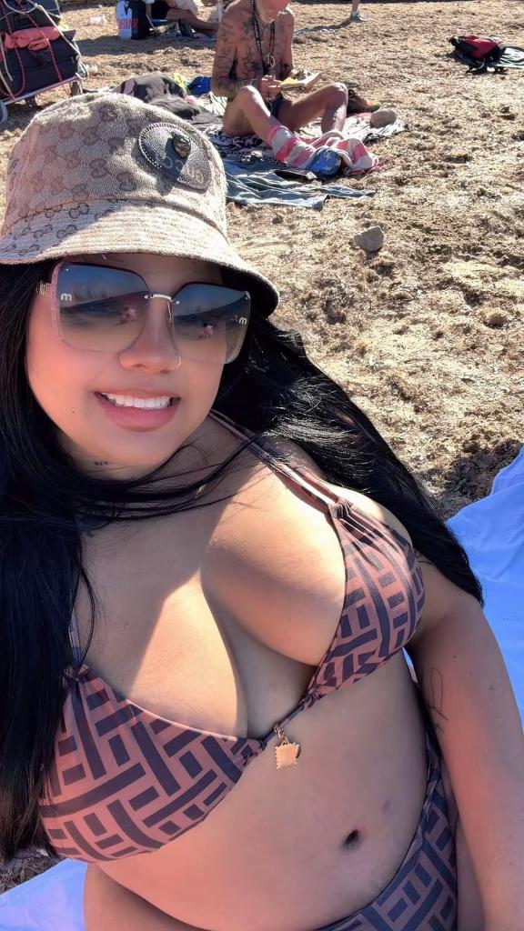 Chica busca chico en Ibiza: Chica busca chico