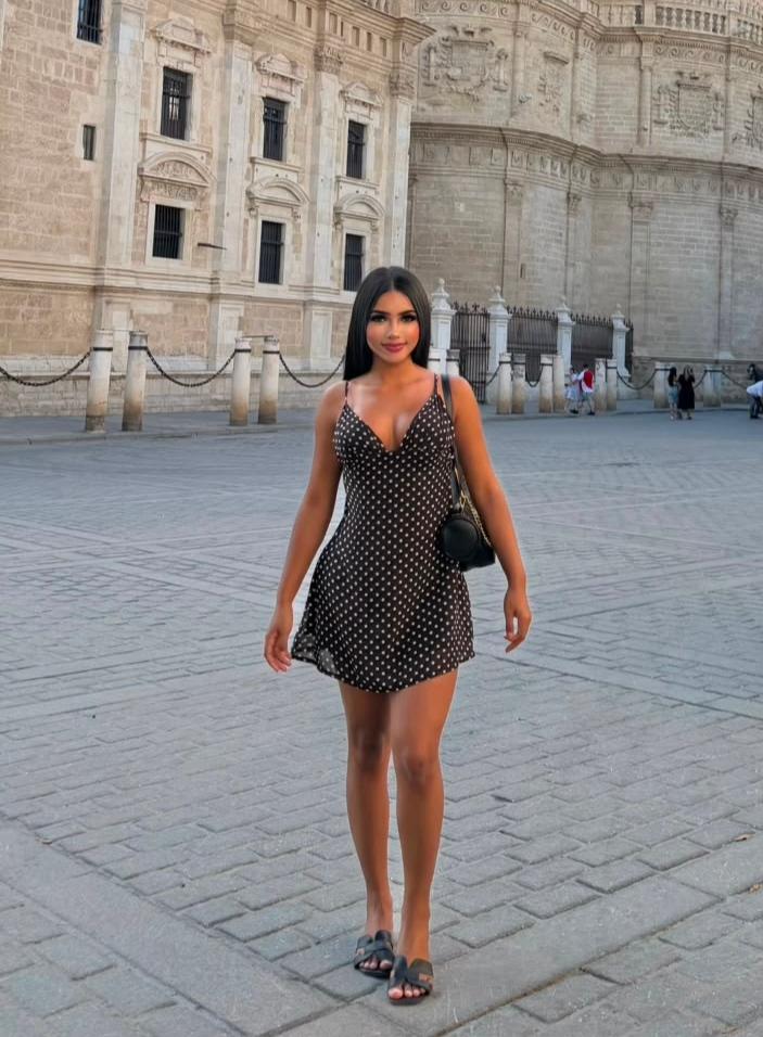 699330350: Chica busca chico en Málaga