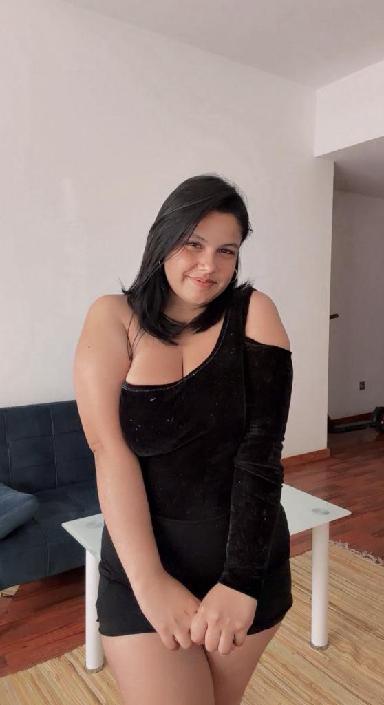 678386918: Chica busca chico en Barcelona