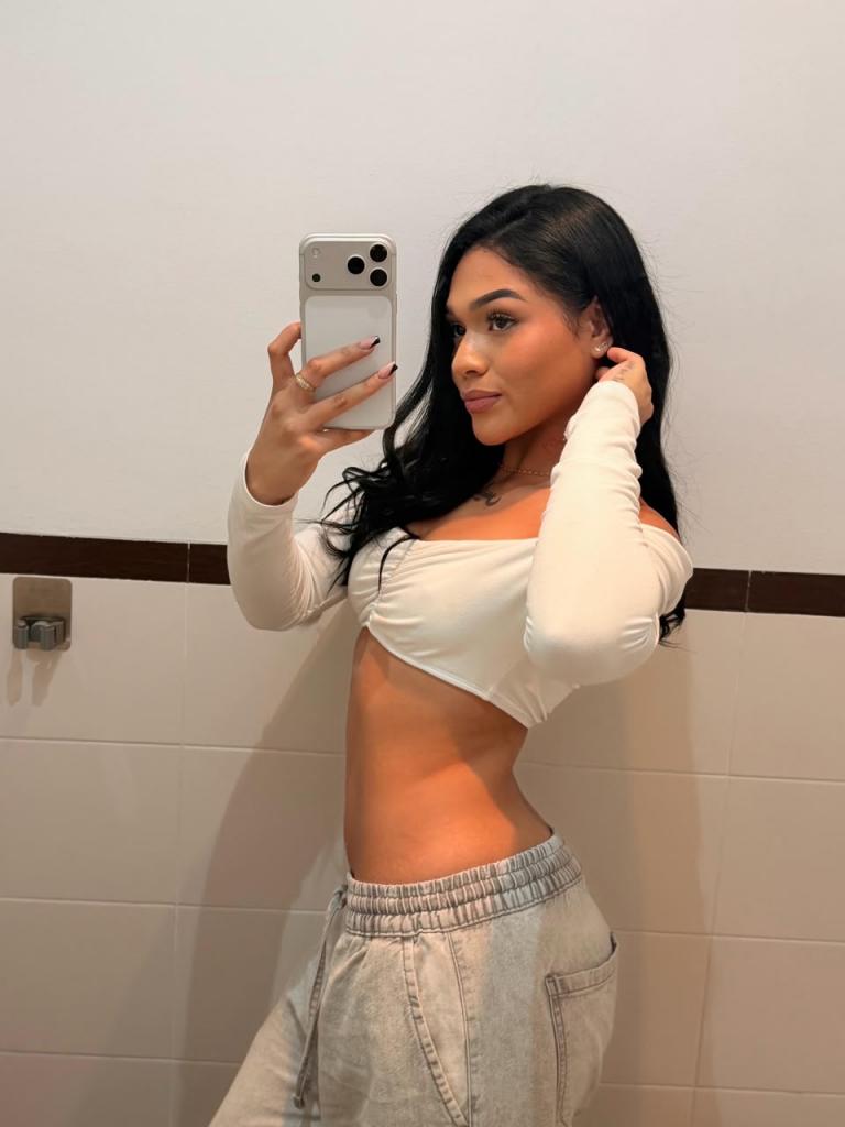 627596160: Chica busca chico en Madrid