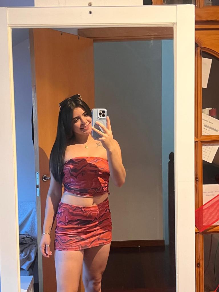 Chica busca chico en Ibiza: 