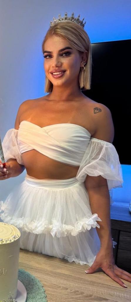 607212118: Transexual en Cádiz