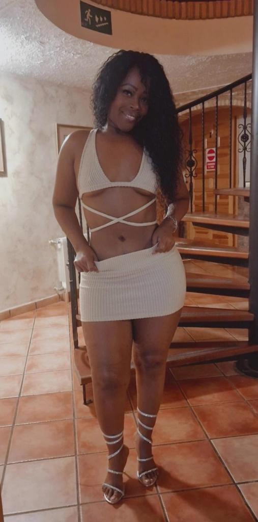 Chica busca chico en Almería: 