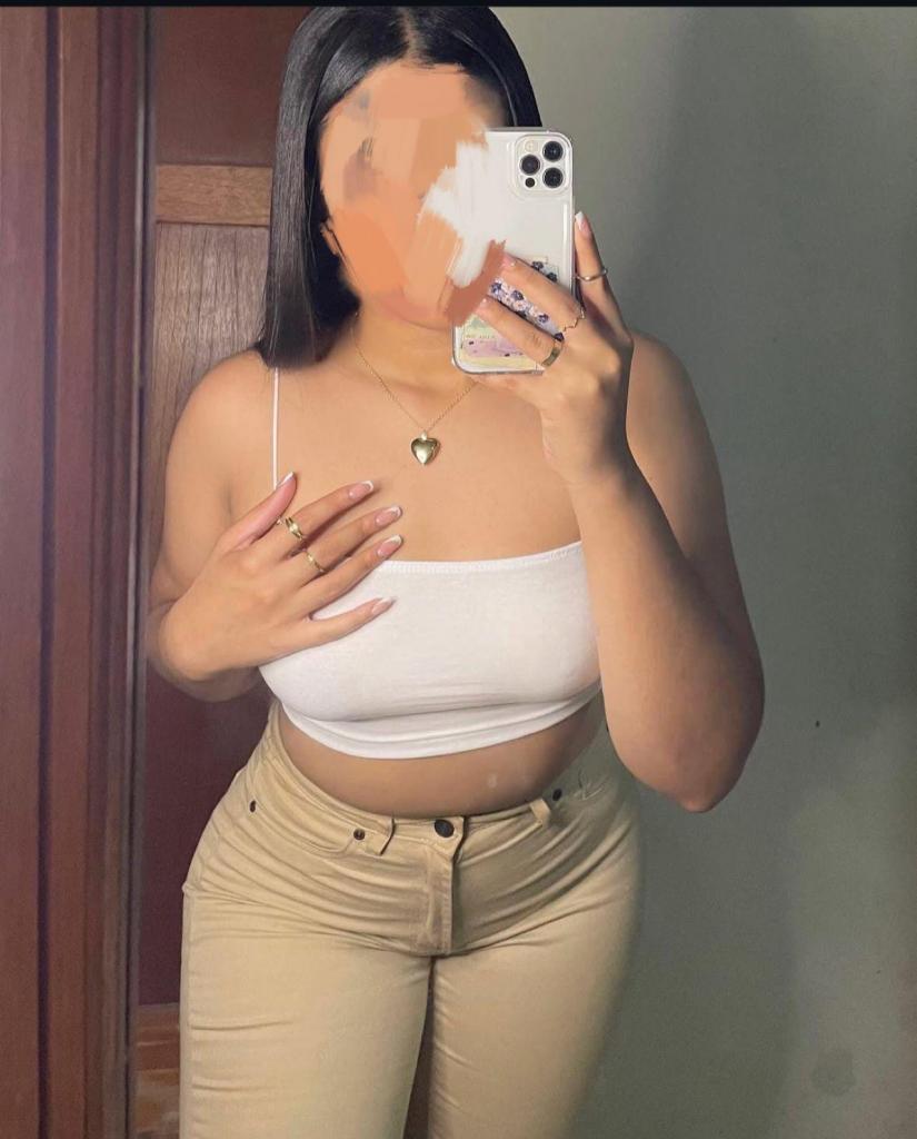 744786735: Chica busca chico en Valencia