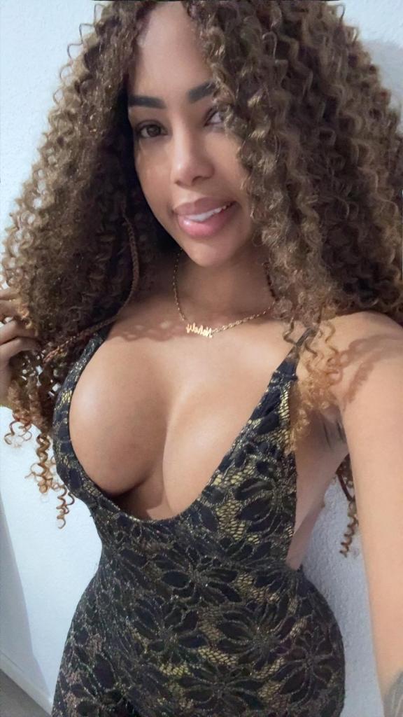 624351894: Chica busca chico en Sevilla