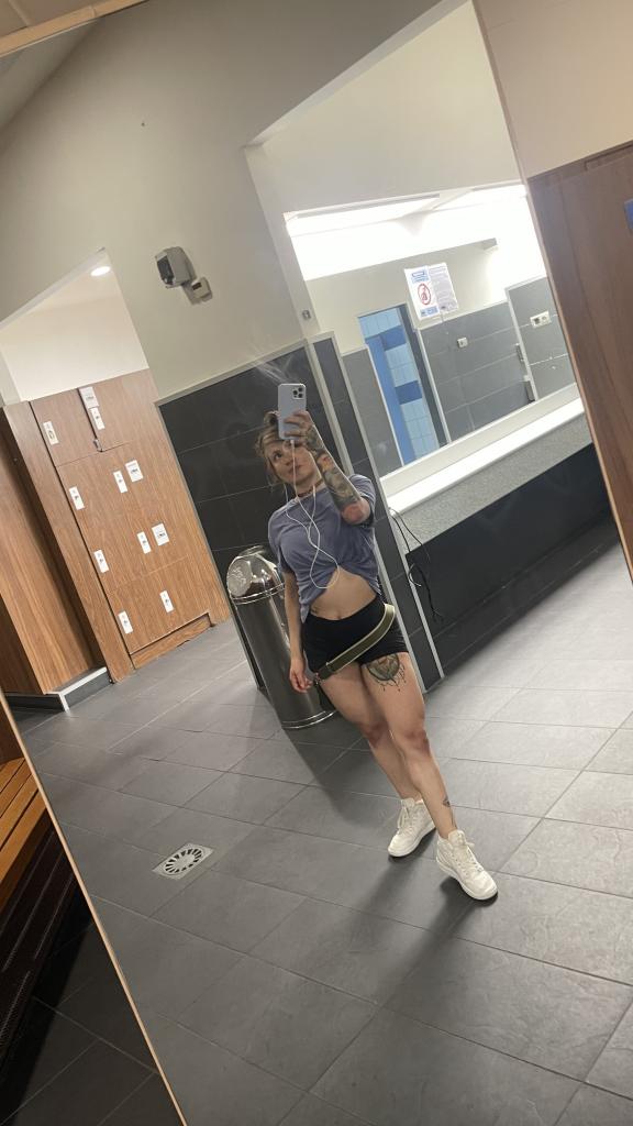 613437838: Chica busca chico en Alicante