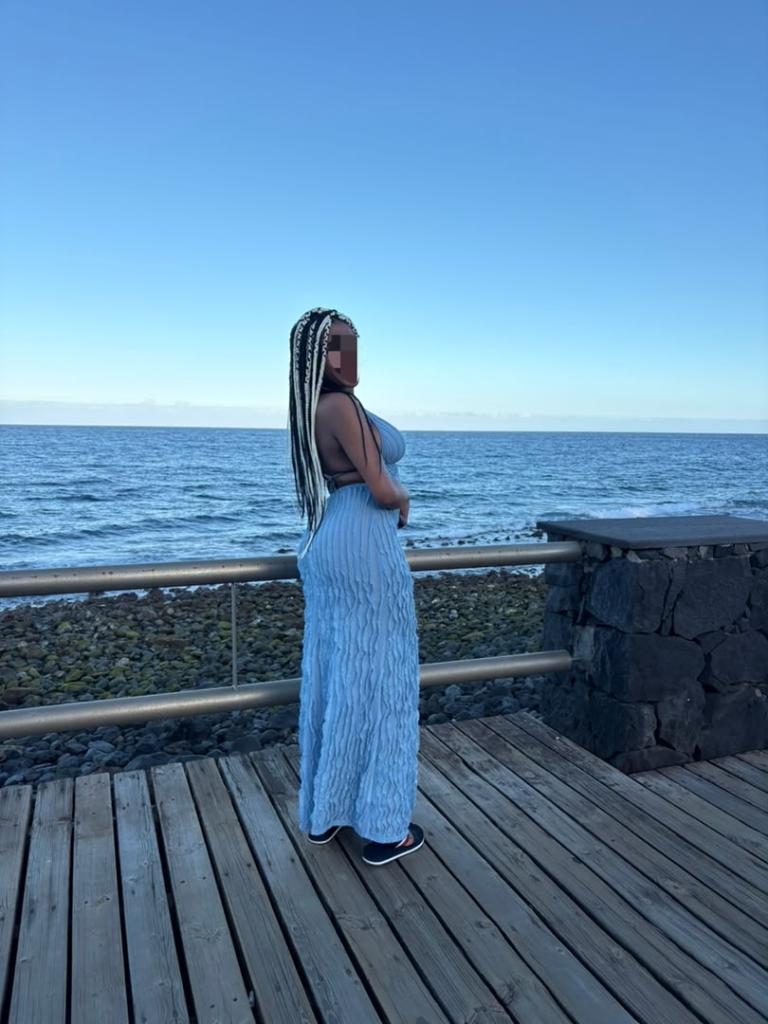 Chica busca chico en Tenerife: 