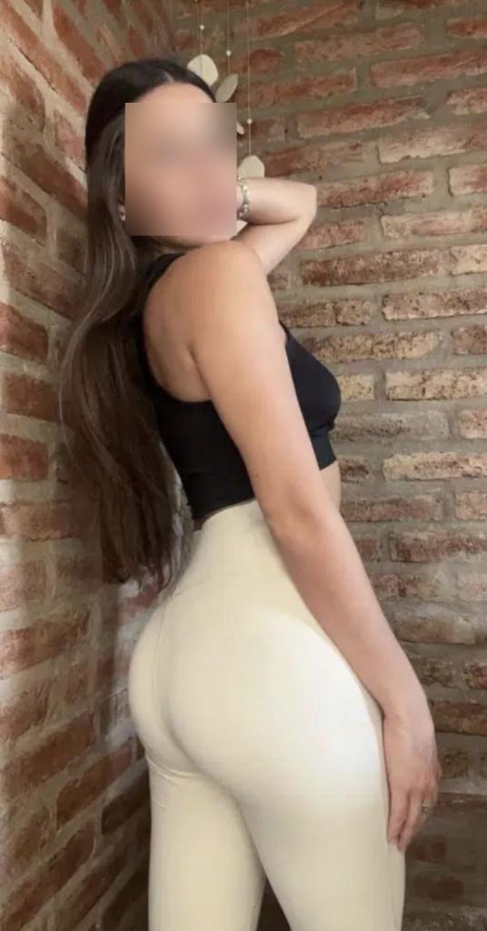 Chica busca chico en Granada: 